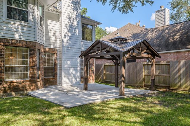 1726 Emerald Lake Court, Houston, TX 77062