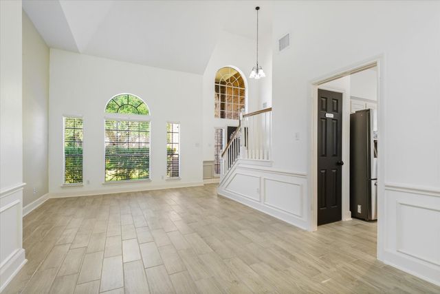 1726 Emerald Lake Court, Houston, TX 77062