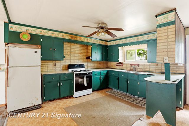 12097 Swan Creek Road, Saginaw, MI 48609