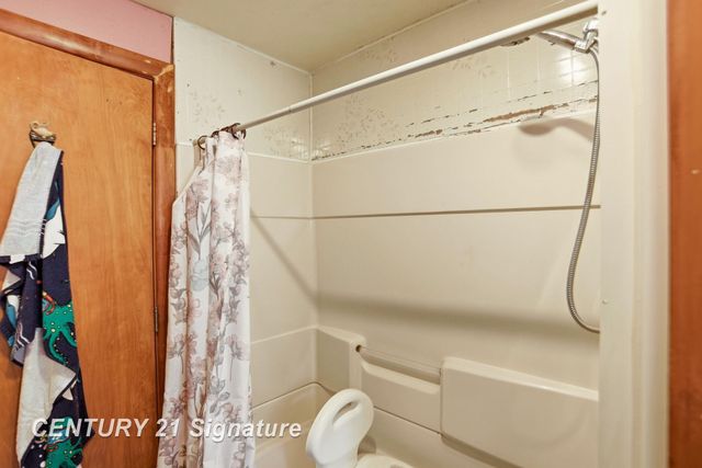 12097 Swan Creek Road, Saginaw, MI 48609