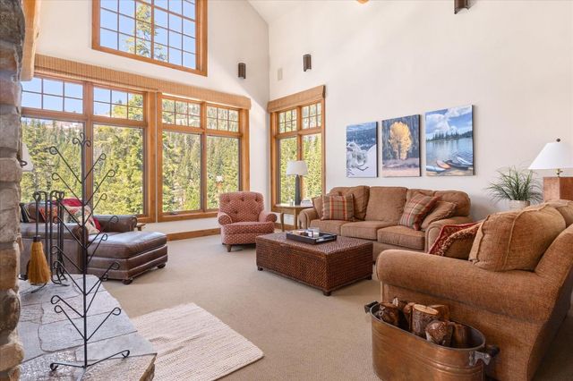 110 Flynn Rd, Bear Valley, CA 95223