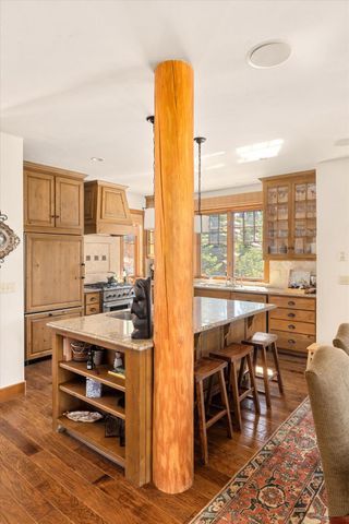 110 Flynn Rd, Bear Valley, CA 95223