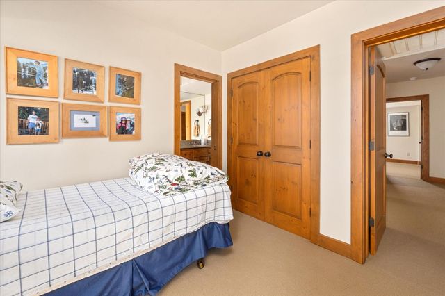 110 Flynn Rd, Bear Valley, CA 95223