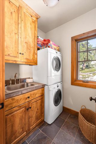 110 Flynn Rd, Bear Valley, CA 95223