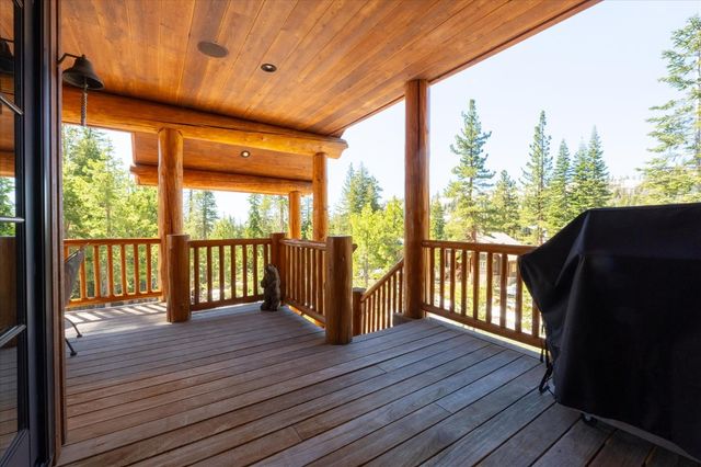 110 Flynn Rd, Bear Valley, CA 95223