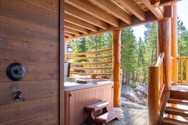 110 Flynn Rd, Bear Valley, CA 95223