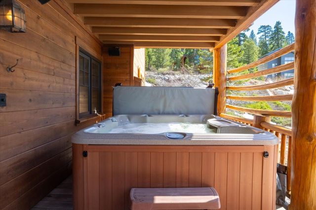 110 Flynn Rd, Bear Valley, CA 95223