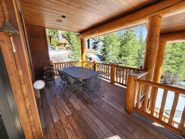 110 Flynn Rd, Bear Valley, CA 95223