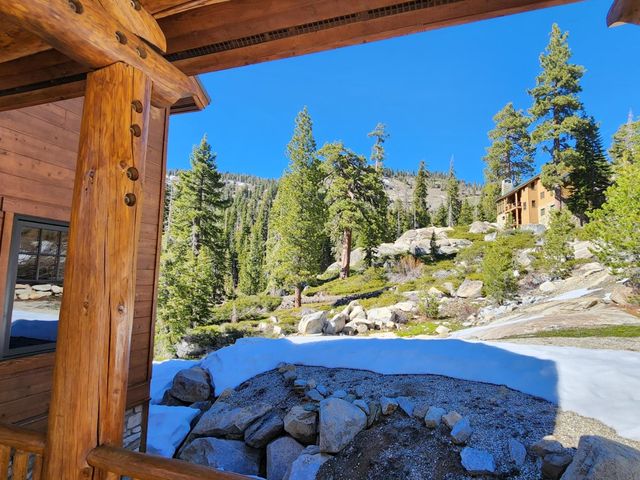 110 Flynn Rd, Bear Valley, CA 95223