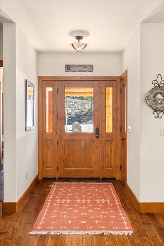 110 Flynn Rd, Bear Valley, CA 95223