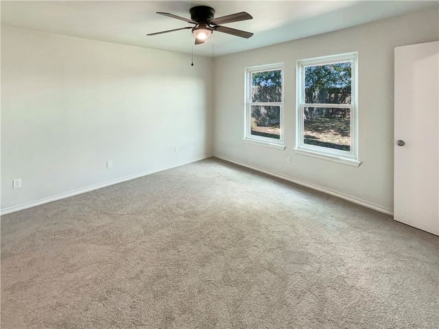 2007 Cottonwood Dr, Portland, TX 78374