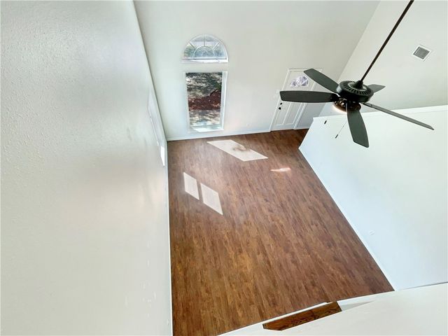 2007 Cottonwood Dr, Portland, TX 78374