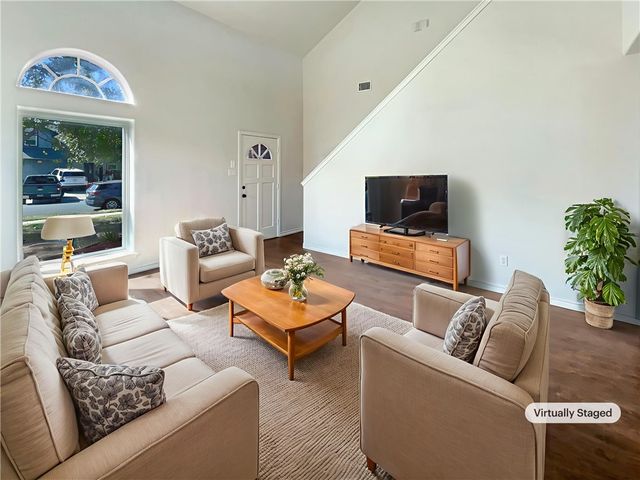 2007 Cottonwood Dr, Portland, TX 78374