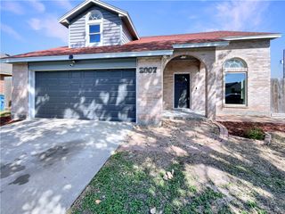 2007 Cottonwood Dr, Portland, TX 78374