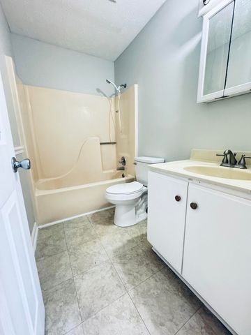 1026 Parkside Drive, Georgetown, KY 40324