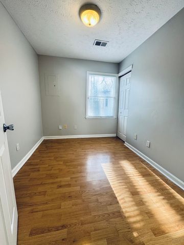 1026 Parkside Drive, Georgetown, KY 40324