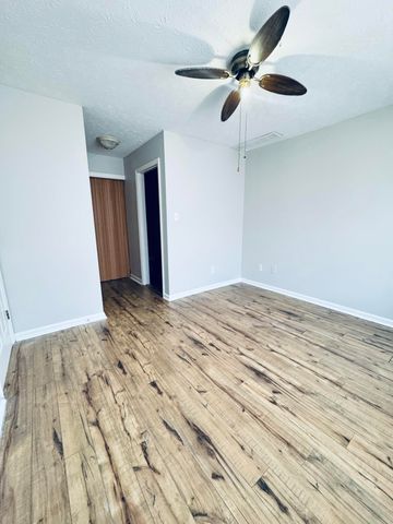 1026 Parkside Drive, Georgetown, KY 40324