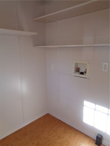 720 Wilshire Avenue, Kingman, AZ 86409