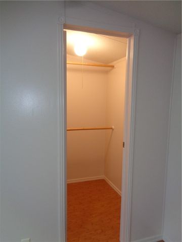 720 Wilshire Avenue, Kingman, AZ 86409