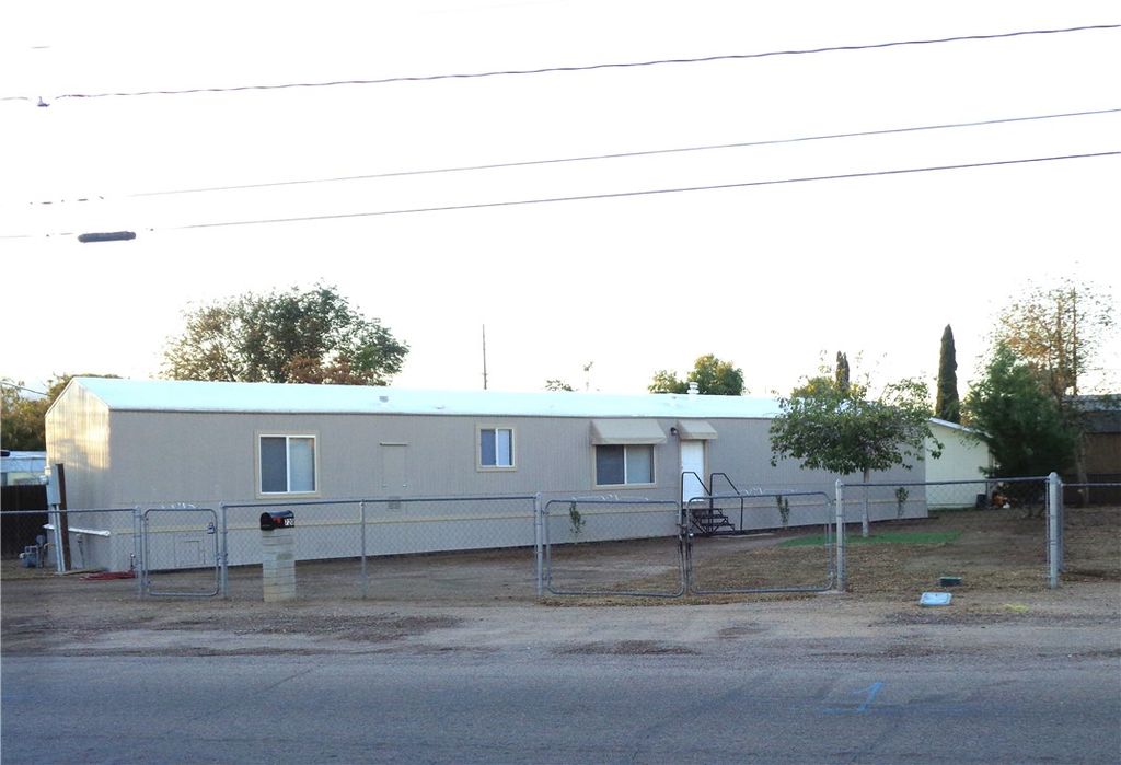 720 Wilshire Avenue, Kingman, AZ 86409