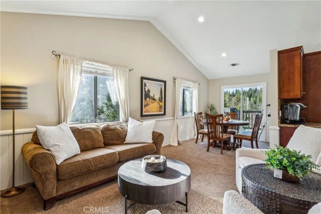 27391 Peninsula, Lake Arrowhead, CA 92352