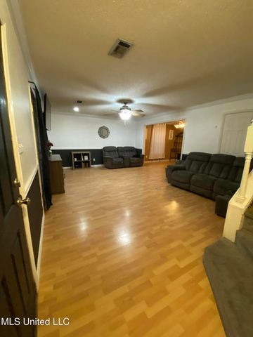 2311 Paul Harvey Avenue, Pascagoula, MS 39567