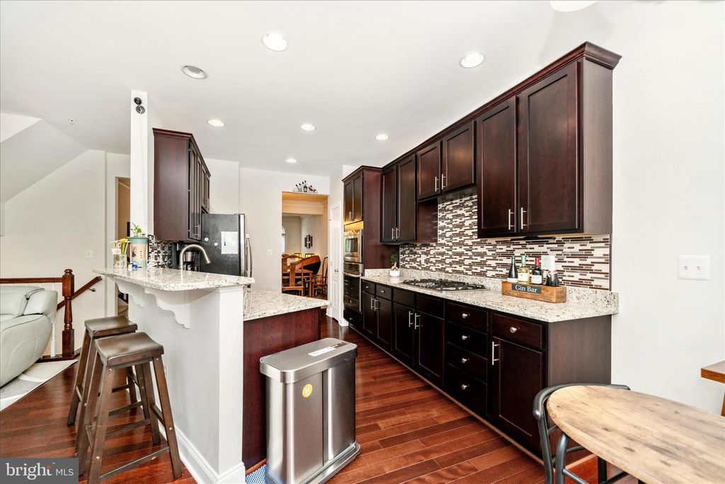 Image 19 of property listing at 7673 ELMCREST RD, Hanover, MD 21076