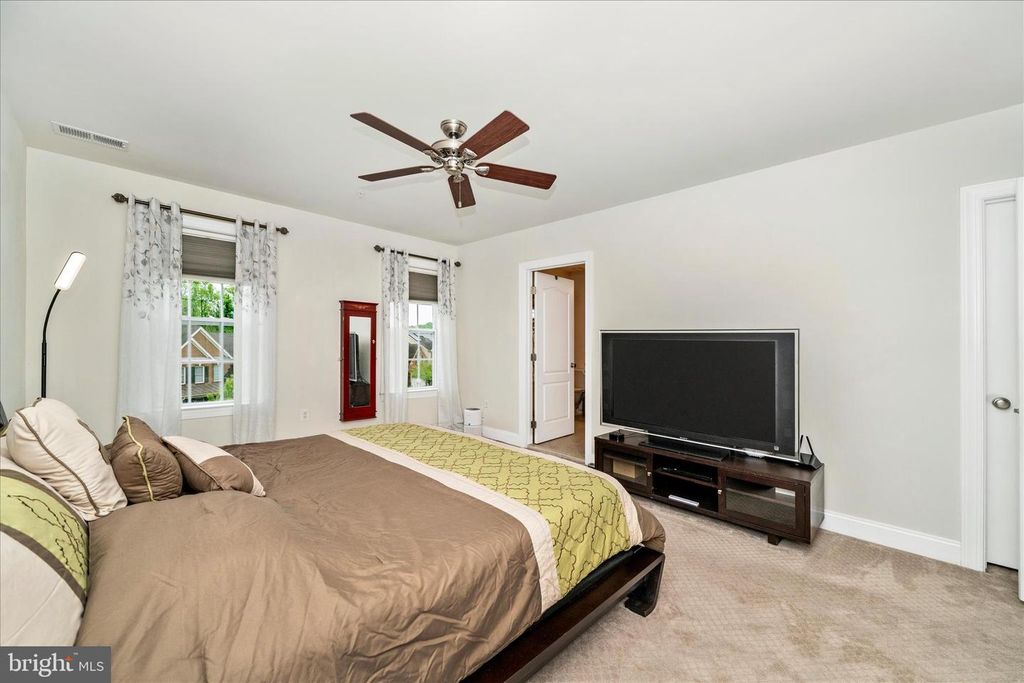 Image 23 of property listing at 7673 ELMCREST RD, Hanover, MD 21076