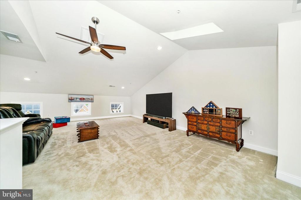 Image 35 of property listing at 7673 ELMCREST RD, Hanover, MD 21076