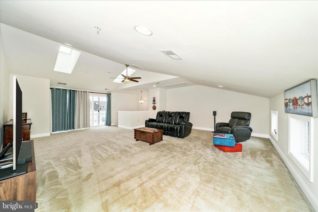 Image 37 of property listing at 7673 ELMCREST RD, Hanover, MD 21076