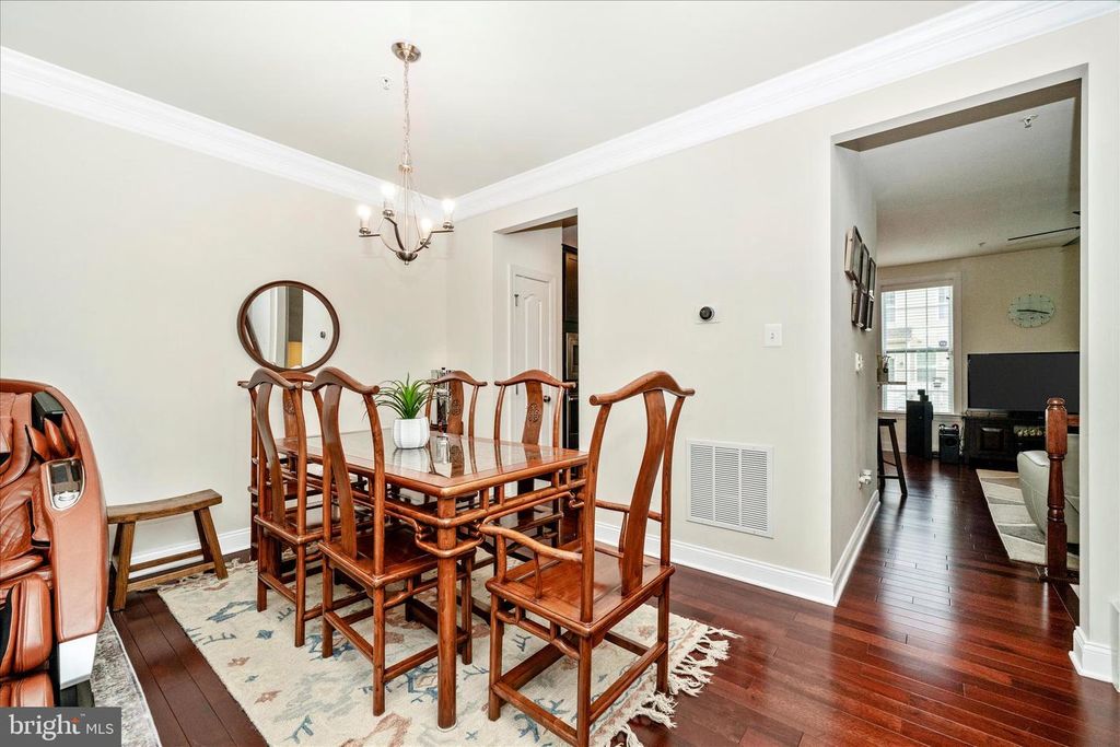 Image 8 of property listing at 7673 ELMCREST RD, Hanover, MD 21076
