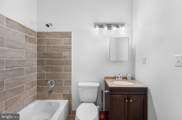 601 N 39TH ST, Philadelphia, PA 19104