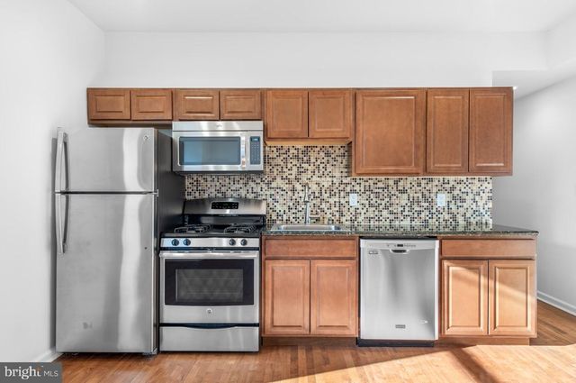 601 N 39TH ST, Philadelphia, PA 19104