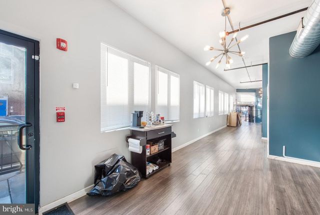 601 N 39TH ST, Philadelphia, PA 19104