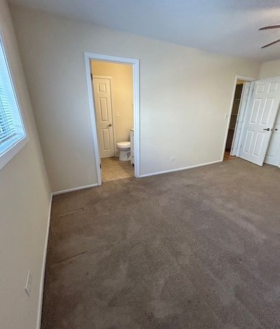 7449 Washington Street 208, Forest Park, IL 60130