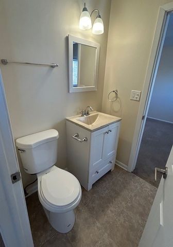 7449 Washington Street 208, Forest Park, IL 60130