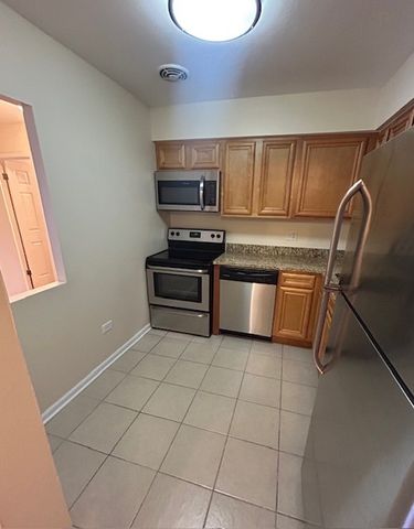 7449 Washington Street 208, Forest Park, IL 60130