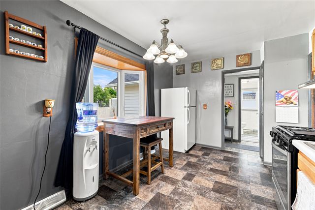 320 E Diehl Avenue, Des Moines, IA 50315