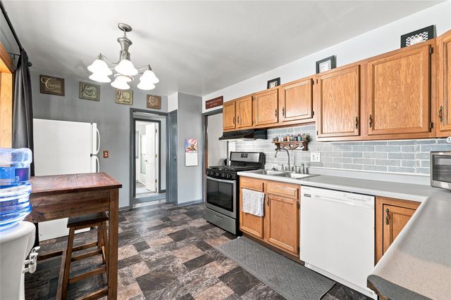 320 E Diehl Avenue, Des Moines, IA 50315