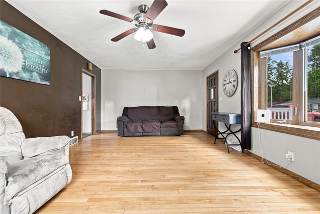 320 E Diehl Avenue, Des Moines, IA 50315