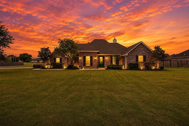 912 S Kade Lane, Lake Charles, LA 70605