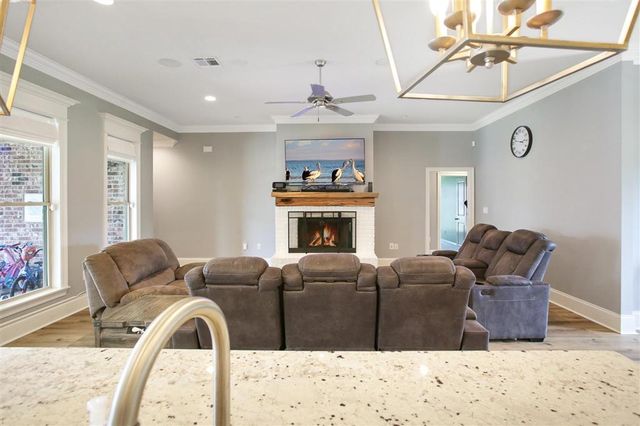 912 S Kade Lane, Lake Charles, LA 70605