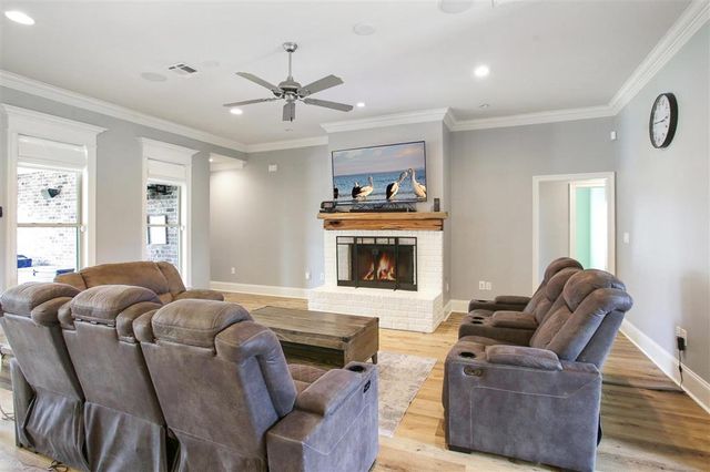 912 S Kade Lane, Lake Charles, LA 70605