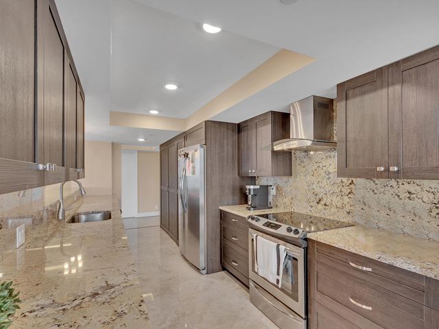 2003 N Ocean Boulevard 602, Boca Raton, FL 33431