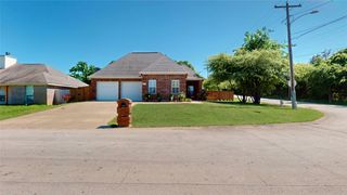201 Pioneer Drive A, Keene, TX 76059