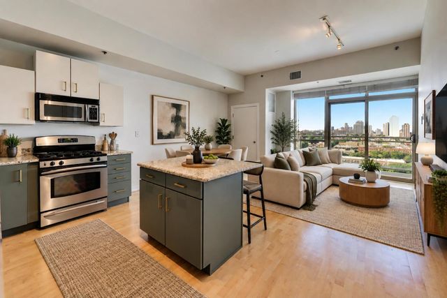 230 W Division Street 1407, Chicago, IL 60610