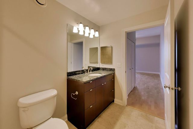230 W Division Street 1407, Chicago, IL 60610