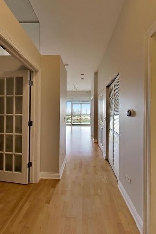 230 W Division Street 1407, Chicago, IL 60610