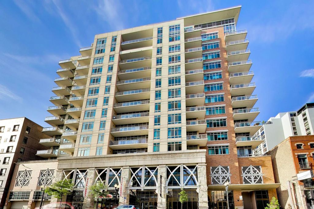 230 W Division Street 1407, Chicago, IL 60610
