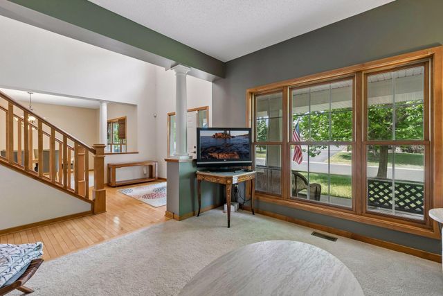 3742 Crosscliffe Path, Rosemount, MN 55068